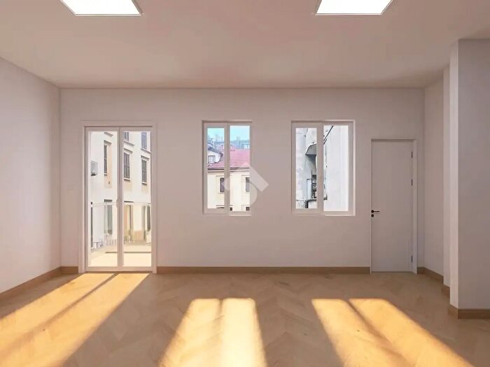 Appartamento bilocale in vendita in Via Lecco, Milano