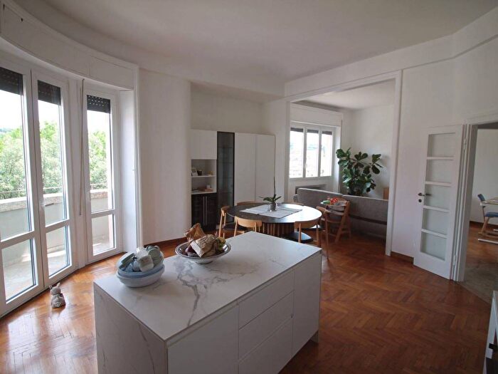 Appartamento con 5 locali in affitto in Via Prato Santo, Borgo Trento, Verona