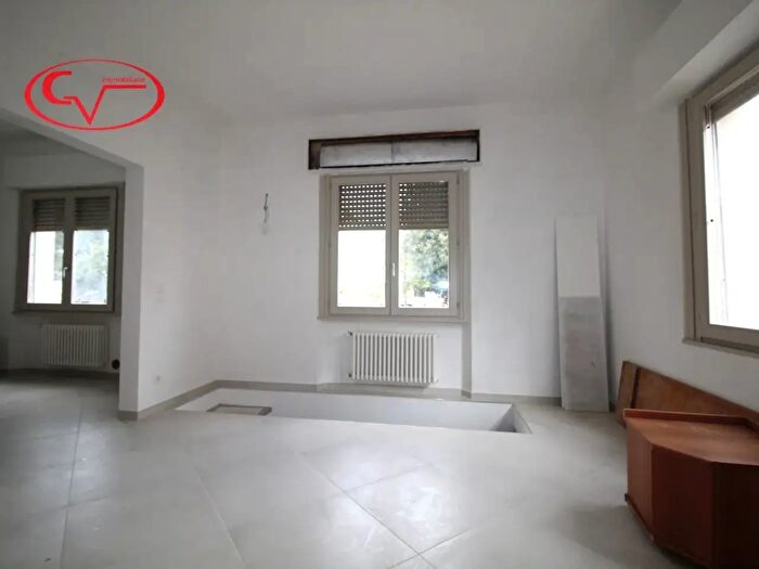 Casa con 5 locali in vendita in Via Villanuzza, Montevarchi
