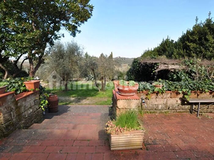 Casa quadrilocale in vendita in Impruneta