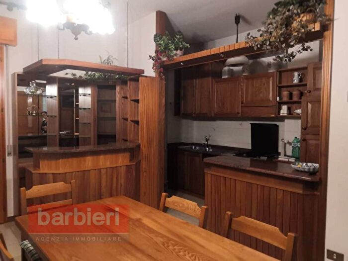 Appartamento trilocale in affitto in Via Filzi, Milano Marittima, Cervia