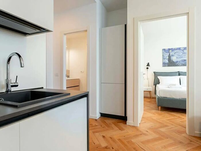 Appartamento monolocale in affitto in Via Console Marcello, Milano