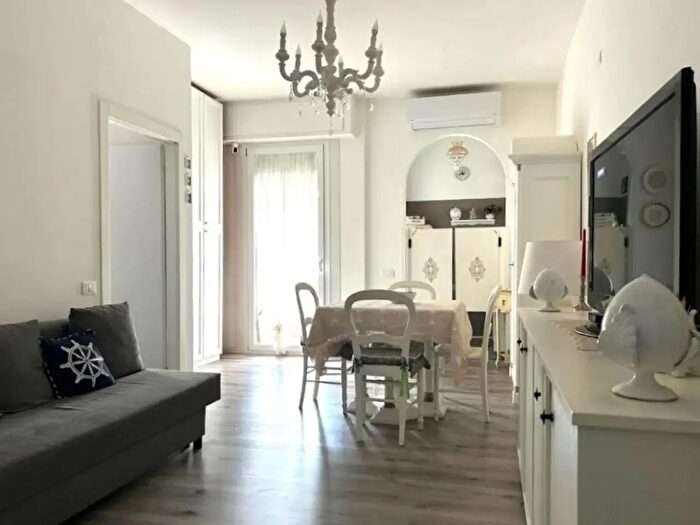 Appartamento bilocale in vendita in Viale Alcione, Francavilla Al Mare