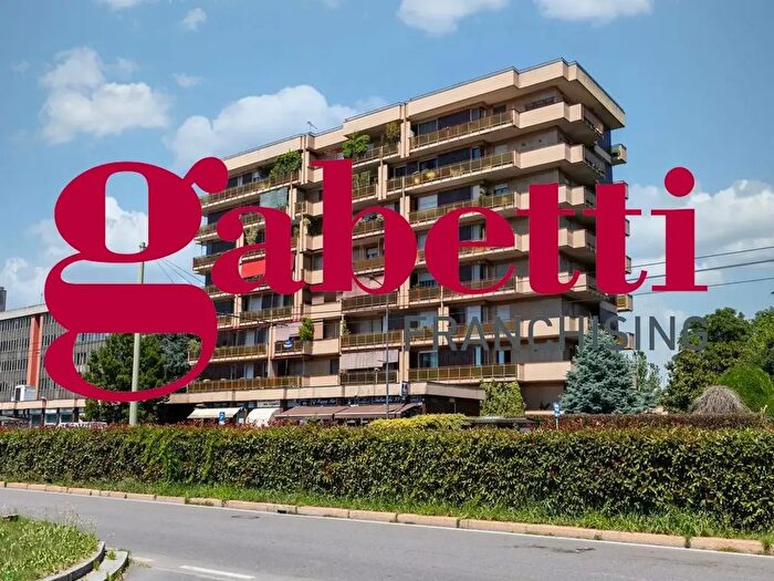 Appartamento con 5 locali in vendita in Via Mecenate, Milano