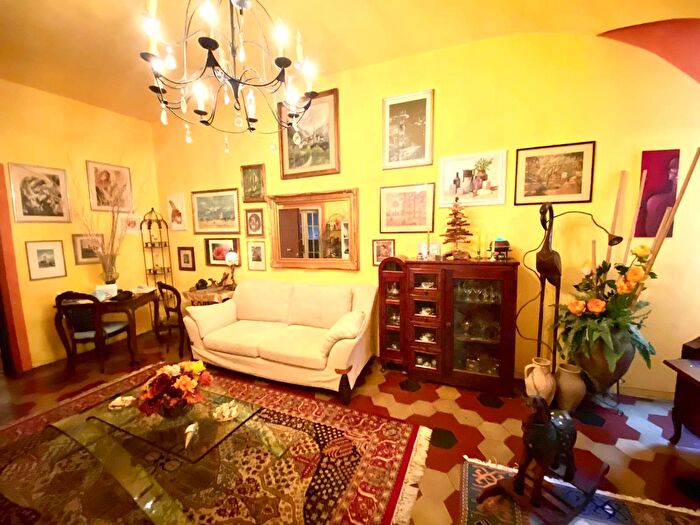 Appartamento con 5 locali in vendita in Sarzana