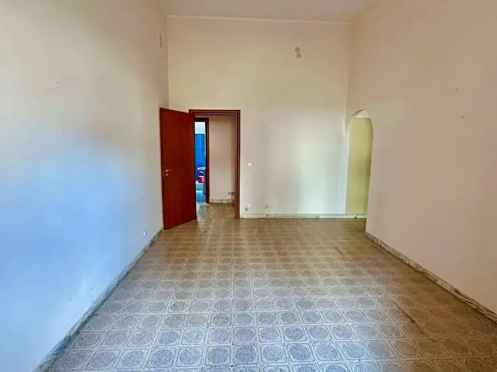 Appartamento trilocale in vendita in Via Sebastiano Oliveri, Siracusa