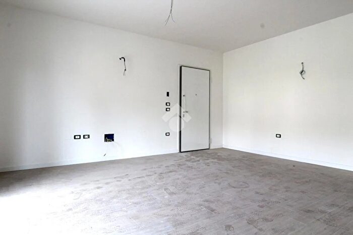 Appartamento trilocale in affitto in Via Fusinato, Arzignano