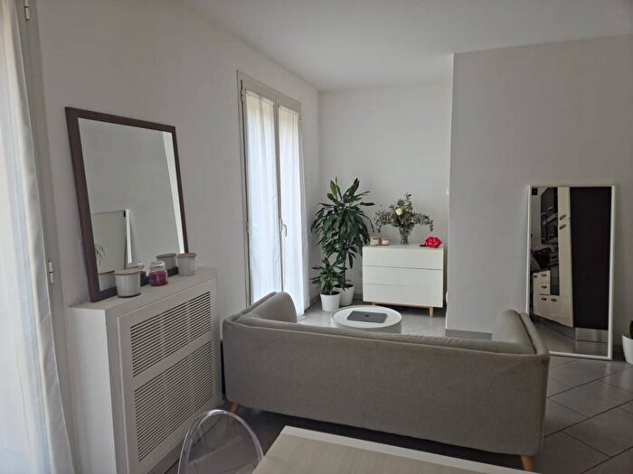 Appartamento bilocale in affitto in Via Pirano, Gorla, Milano