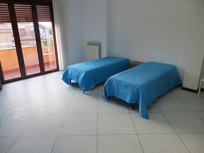 Appartamento con 5 locali in affitto in Via Giovanni Cena, Fiumicino Paese, Fiumicino