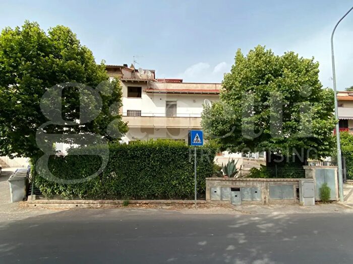 Appartamento trilocale in vendita in Via SantElisabetta, Bastia Umbra