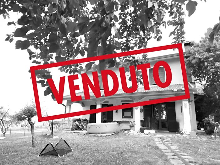 Casa con 6 locali in vendita in Gradisca DIsonzo