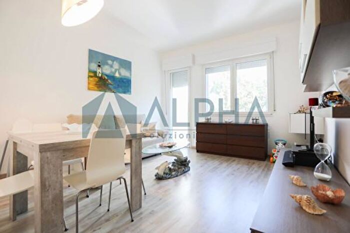 Appartamento trilocale in vendita in Viale del Sagittario, Cervia