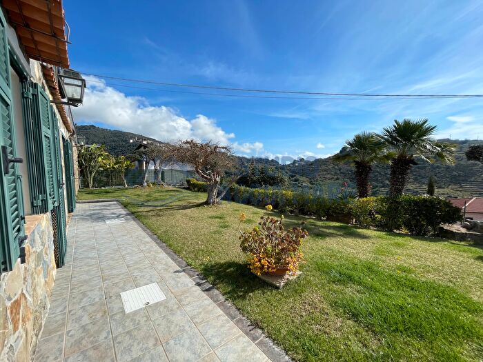 Casa con 5 locali in vendita in Via Mazzini, Pompeiana