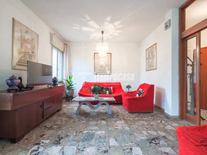 Appartamento con 5 locali in vendita in Via IV Febbraio, Forli