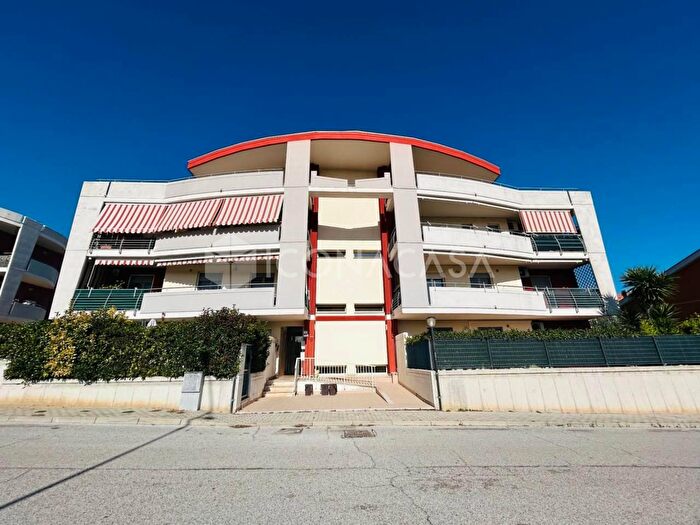 Appartamento trilocale in vendita in Via Pisa, Termoli