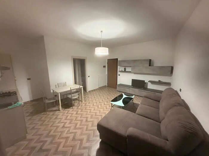 Appartamento bilocale in affitto in Via Toscoromagnola, Cascina