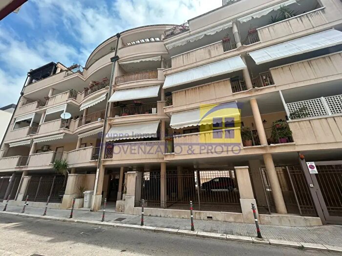 Appartamento quadrilocale in vendita in Via Sabaudia, Brindisi