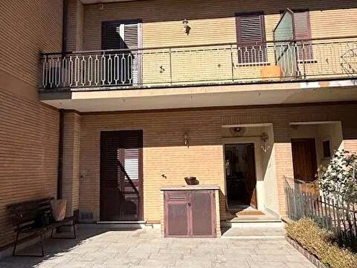 Casa quadrilocale in affitto in Via Papa Giovanni Xxiii, Centro, Capranica