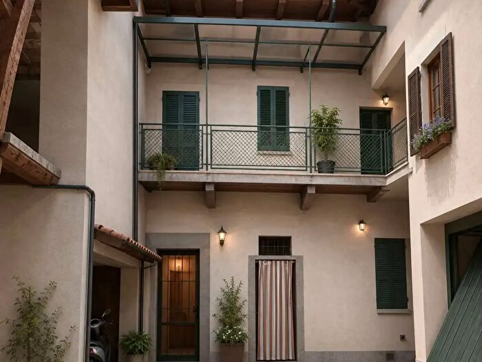 Casa con 5 locali in vendita in Via Mazzini, Galbiate