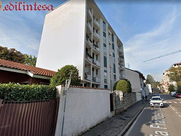 Appartamento quadrilocale in affitto in Largo Esterle, Grazie Vecchie Boschetti Reali, Monza