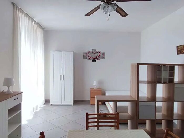 Appartamento monolocale in affitto in Via S Carlo, Castellanza