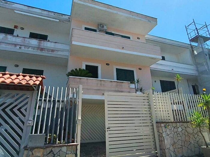 Casa trilocale in affitto in Via Monte Nuovo Licola Patria, Licola Cuma, Pozzuoli