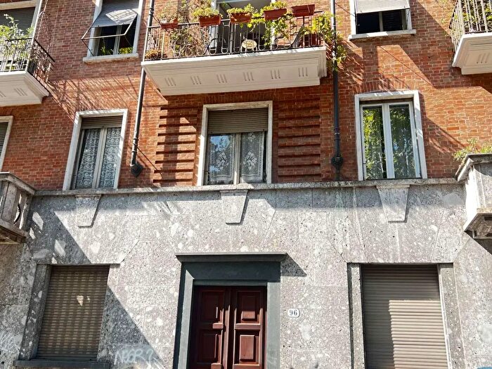 Appartamento con 6 locali in vendita in Corso Francia, Torino