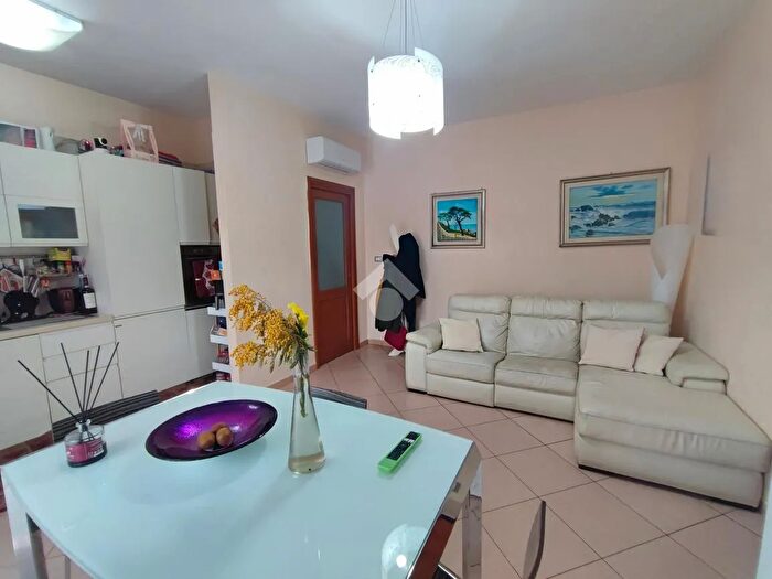 Appartamento trilocale in vendita in Viale degli Aviatori, Foggia