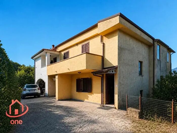 Casa con 6 locali in vendita in Via Cilento, Ogliastro Cilento