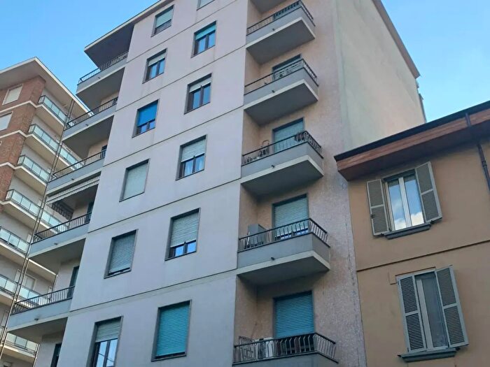 Appartamento bilocale in vendita in Via Pietro Cossa, Torino