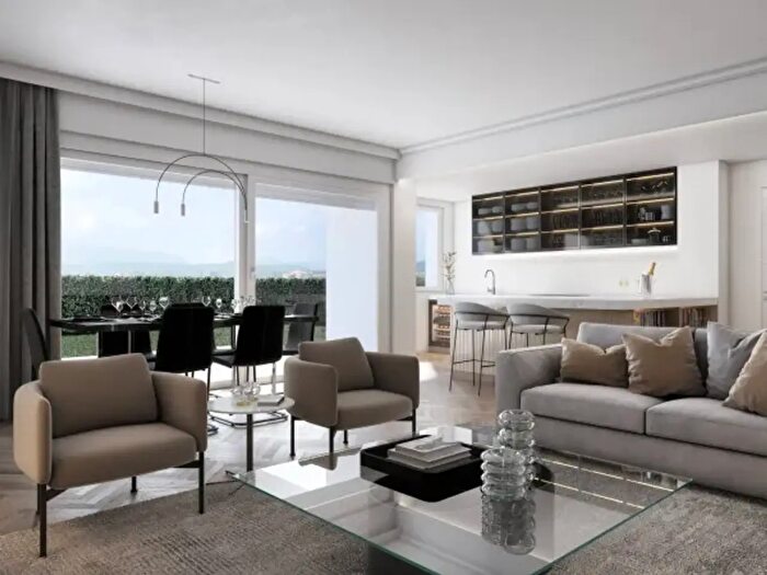 Appartamento quadrilocale in vendita in Via Agnelli, Bizzarone