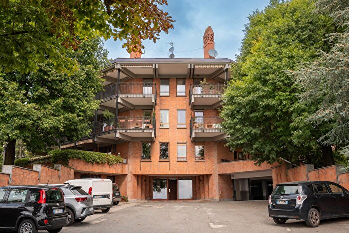 Appartamento con 5 locali in vendita in Strada Castelvecchio, Moncalieri