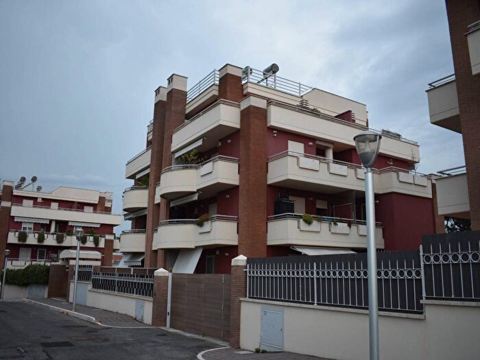 Appartamento bilocale in affitto in Via Fratelli Cervi, Santa Maria delle Mole, Marino