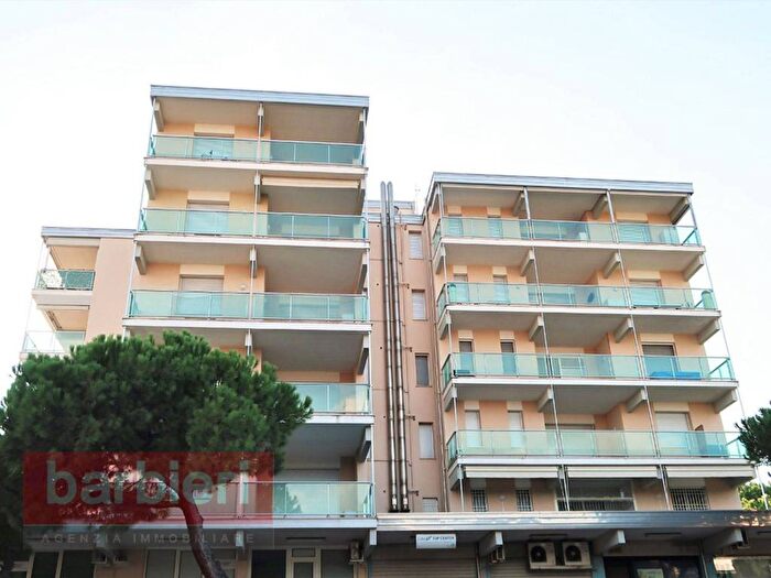 Appartamento monolocale in affitto in Viale Titano, Pinarella, Cervia