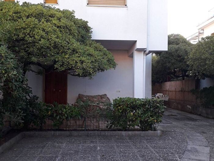 Casa quadrilocale in affitto in Via dellAmicizia, Licinella Torre Di Paestum, Capaccio Paestum