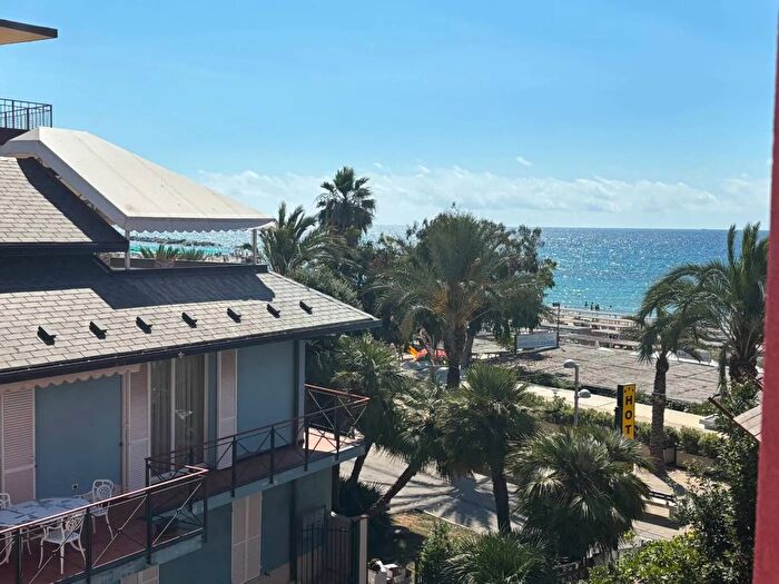 Appartamento bilocale in affitto in Via Bagni Taggia, Taggia