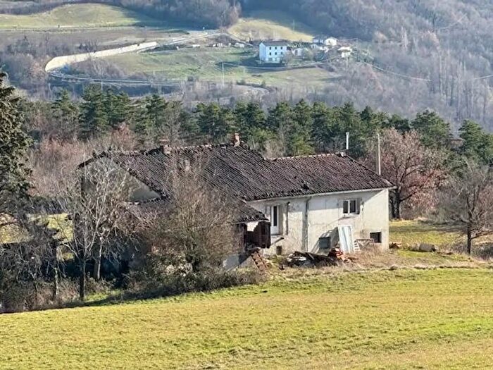 Casa con 6 locali in vendita in Località Cà Romagnoli, Grizzana Morandi