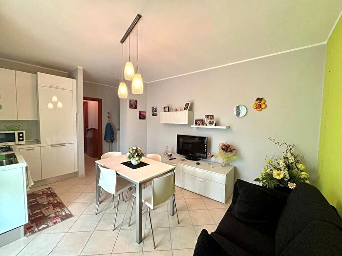 Appartamento bilocale in vendita in Via Umberto Giordano, Alessandria