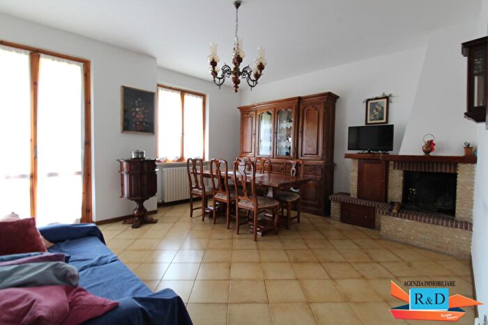 Appartamento quadrilocale in vendita in San Gimignano