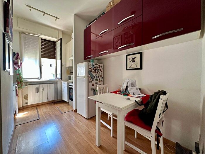 Appartamento bilocale in affitto in Via Volterra, Washington, Milano