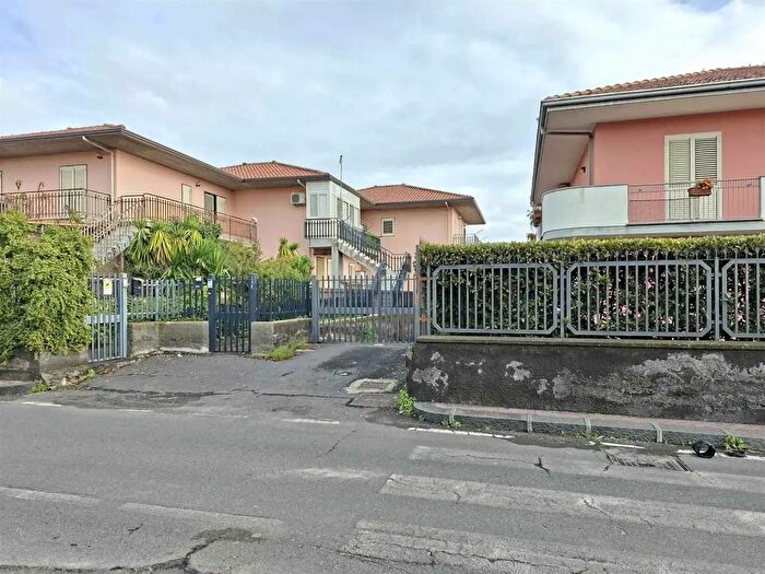 Appartamento bilocale in affitto in Via MascaliRiposto, Mascali