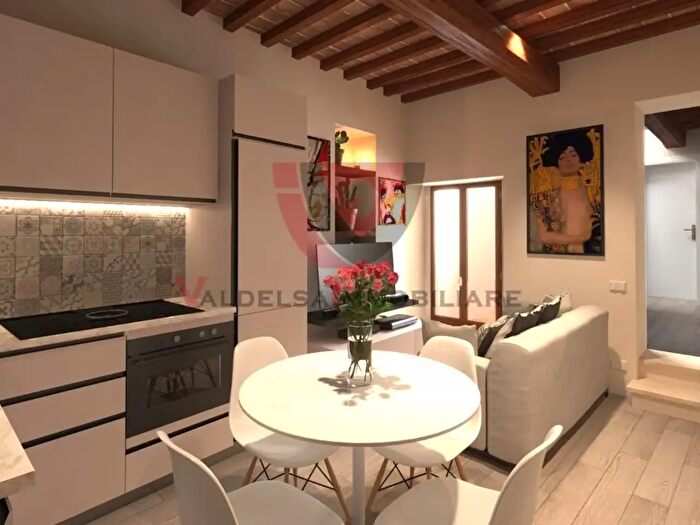 Appartamento bilocale in vendita in Iuseppe Garibaldi, Colle Di Val D'Elsa