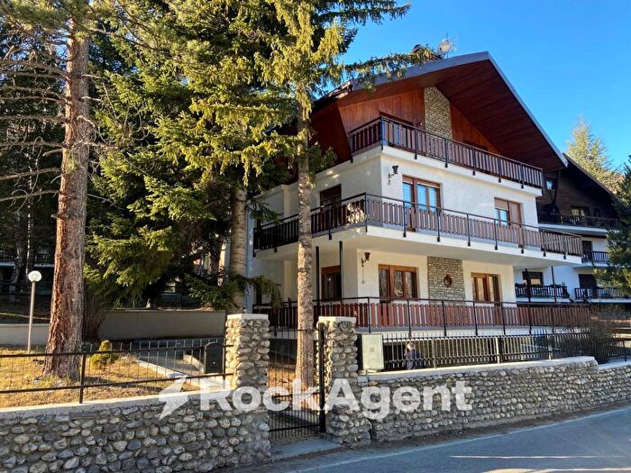 Appartamento trilocale in affitto in Via Melezet, Centro, Bardonecchia