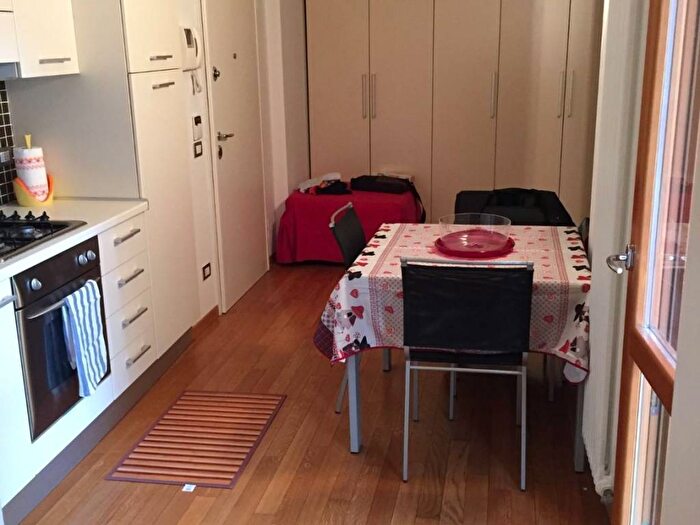 Appartamento monolocale in affitto in Via Lucano, Cadore, Milano