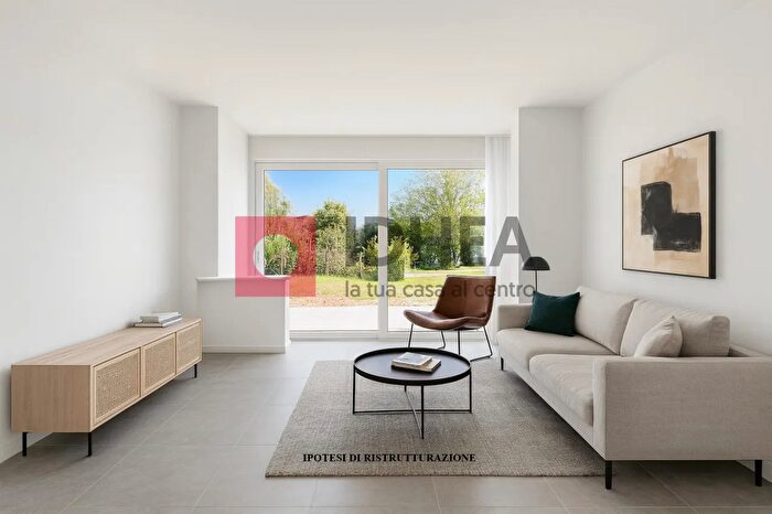 Casa con 5 locali in vendita in Via SantElena, Silea