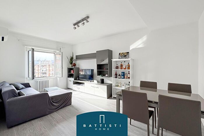 Appartamento bilocale in vendita in Via Luigi Biolchini, Roma