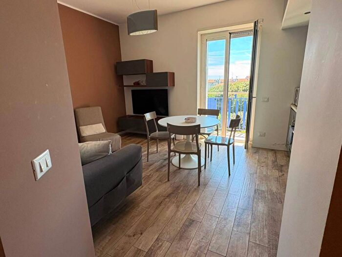 Appartamento trilocale in affitto in Via Giovanni Antonio Amadeo, Città Studi, Milano