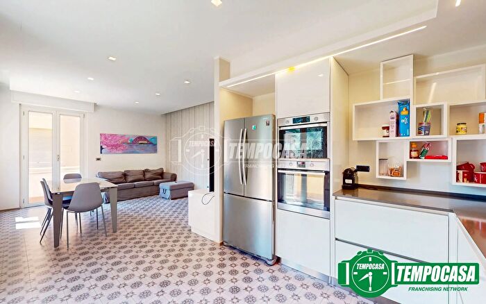 Appartamento quadrilocale in vendita in Via Torino, Ovada