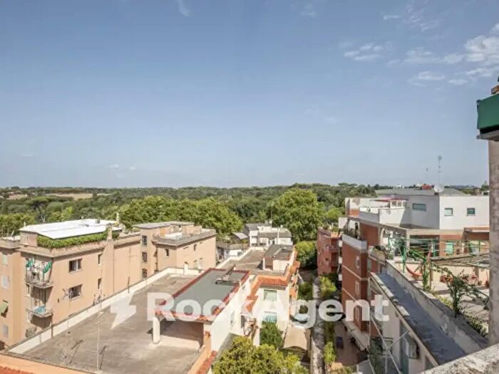 Appartamento bilocale in vendita in Via Trebio Littore, Roma