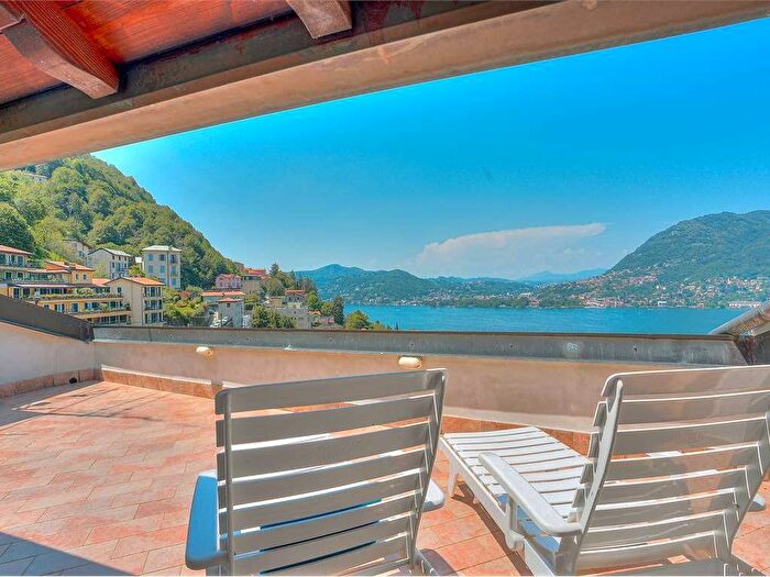 Appartamento bilocale in affitto in Blevio